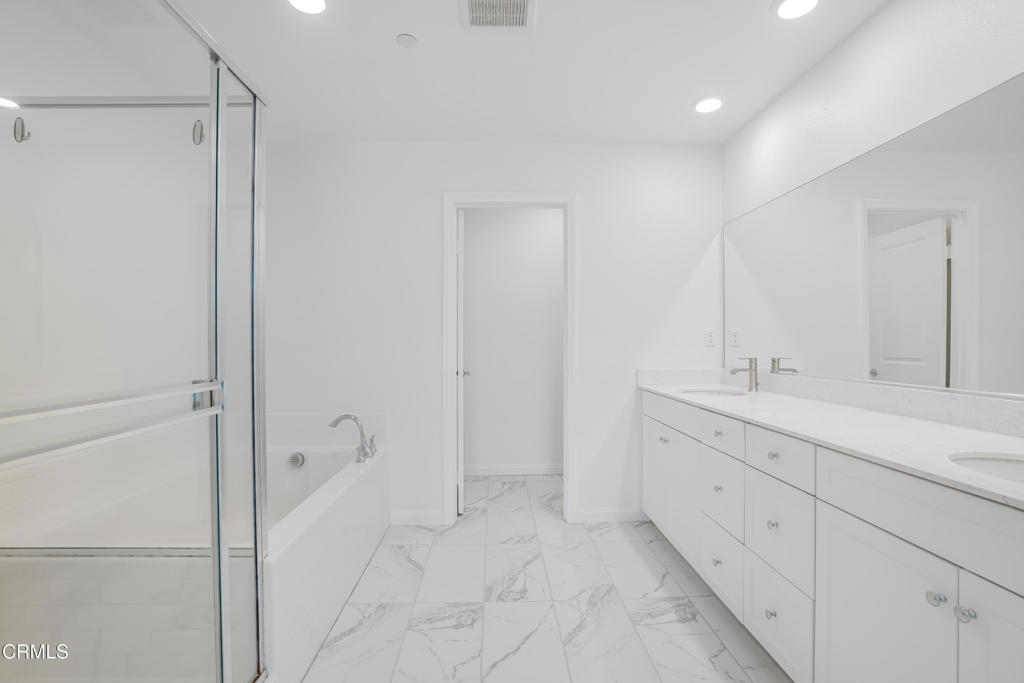 667 Pedro Street Property Photo 34