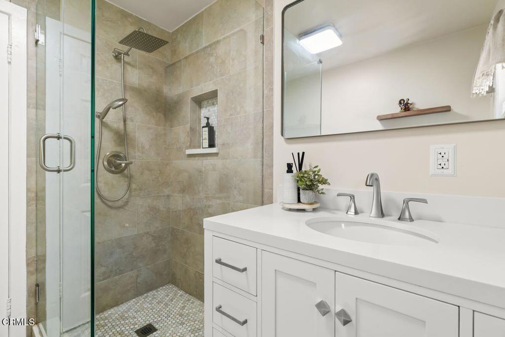 326 Larmier Avenue Property Photo 10