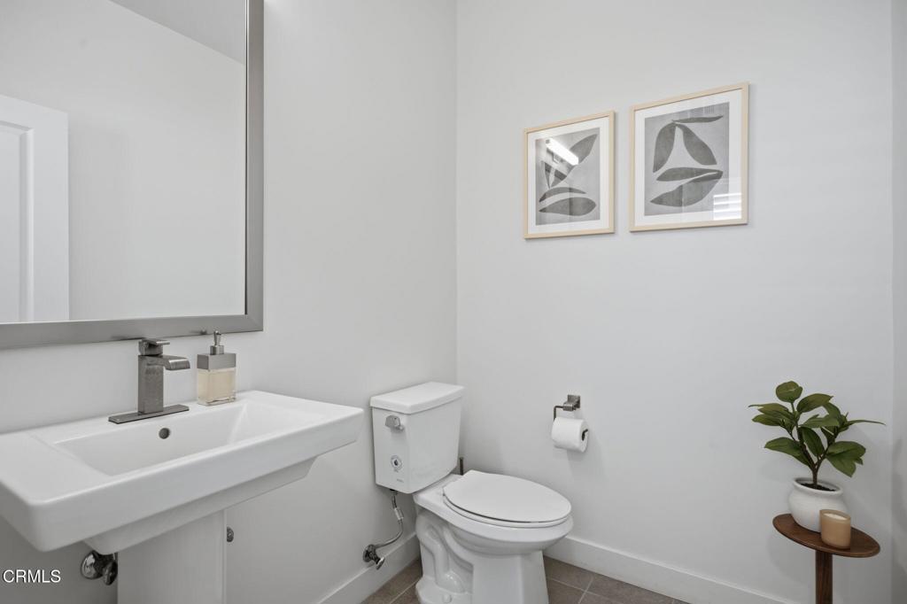 1230 E Thompson Boulevard 103 Property Photo 20