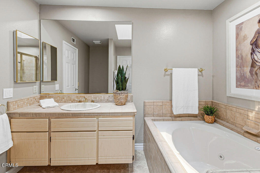 5742 Tanner Ridge Avenue Property Photo 26
