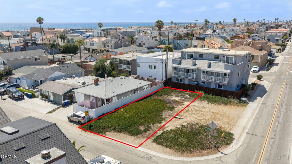 157 Santa Monica Avenue Property Photo 2