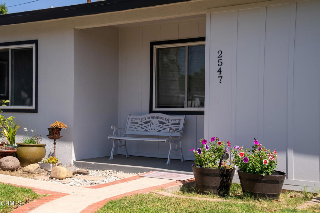 2547 Dumetz Street Property Photo 6