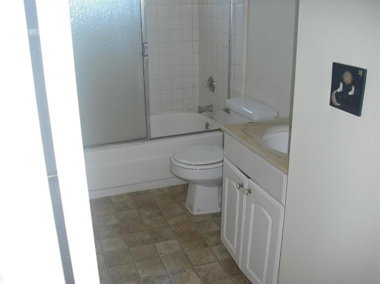 2557 N Yardarm Avenue Property Photo 4
