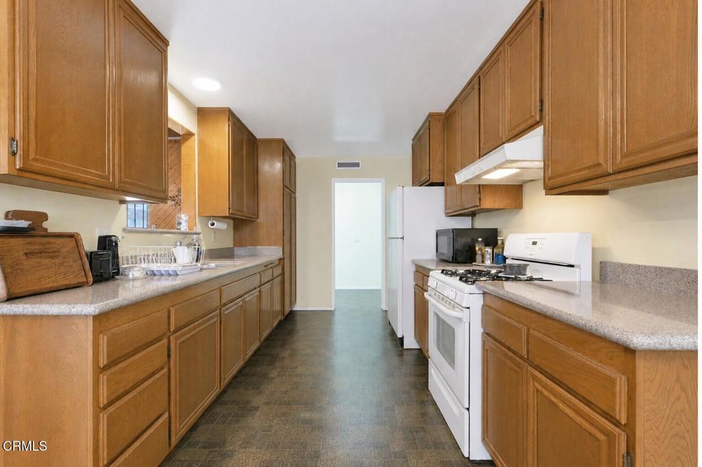 125 W Bard Road Property Photo 8