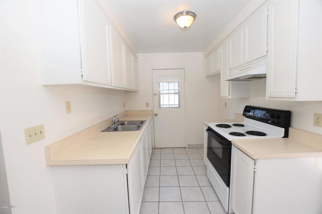 2670 Victoria Avenue Property Photo 4
