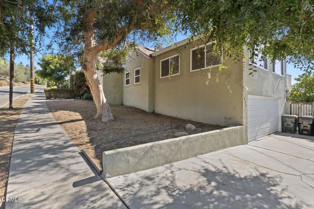 950 N 10th Street Property Photo 4