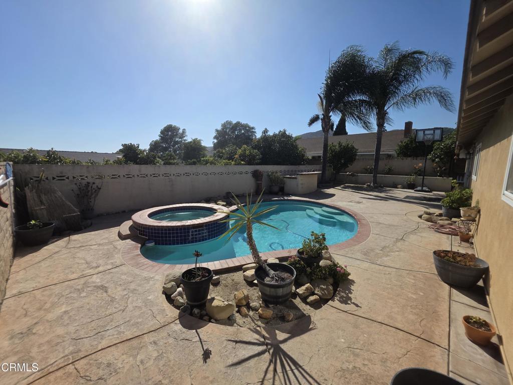 326 N Steckel Drive Property Photo 13