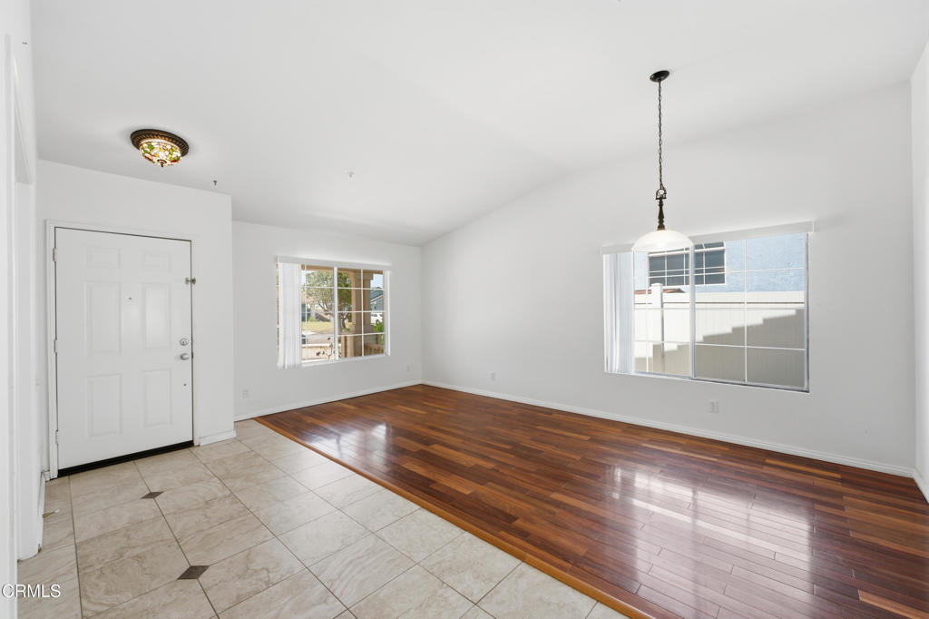 2105 Lanyard Way Property Photo 5