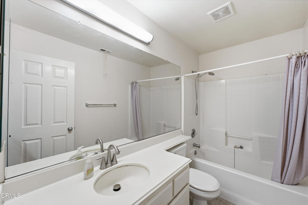 2105 Lanyard Way Property Photo 12