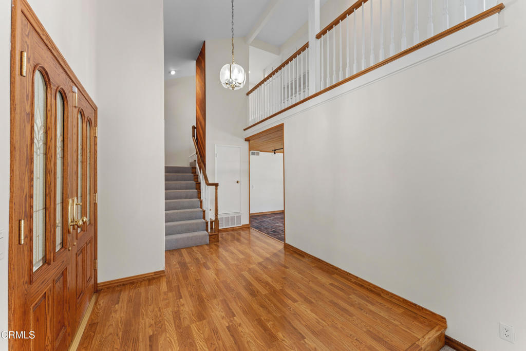 5828 Sunny Vista Avenue Property Photo 7