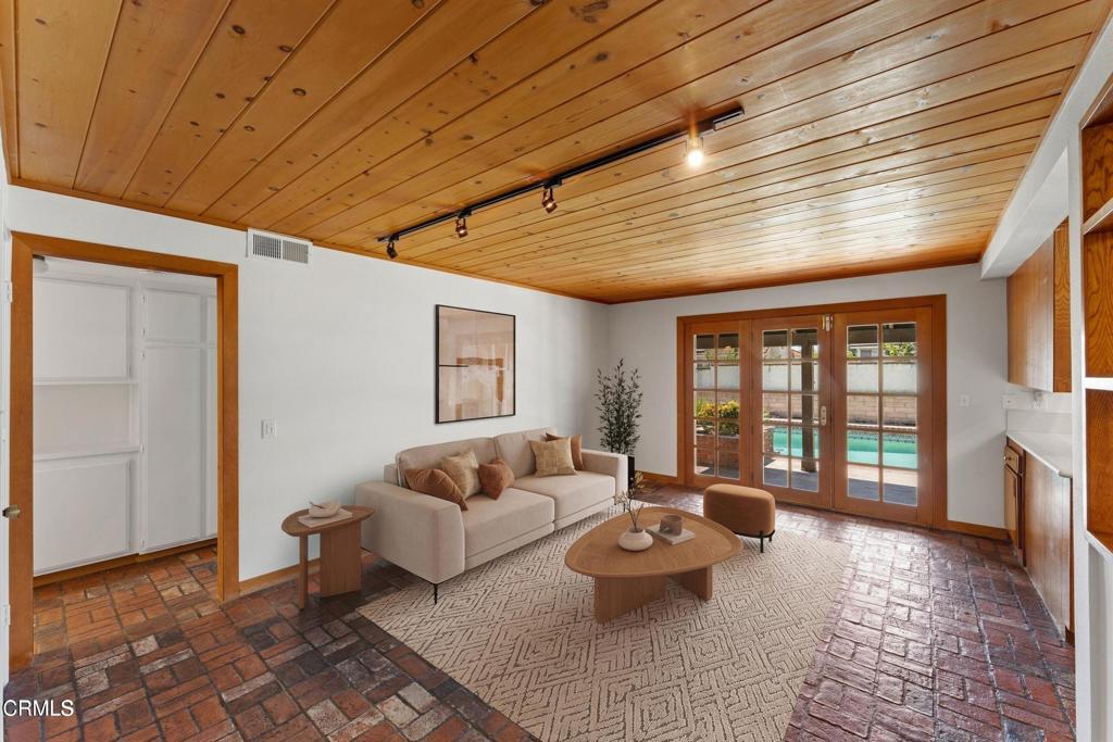 5828 Sunny Vista Avenue Property Photo 19