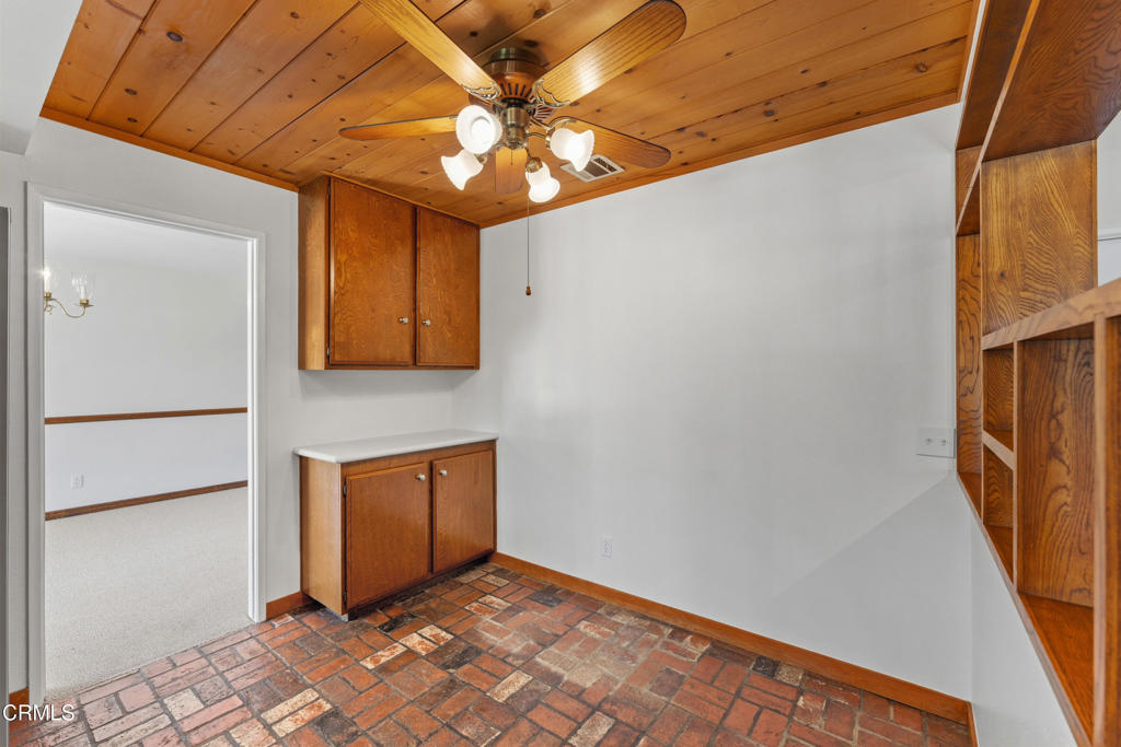 5828 Sunny Vista Avenue Property Photo 23