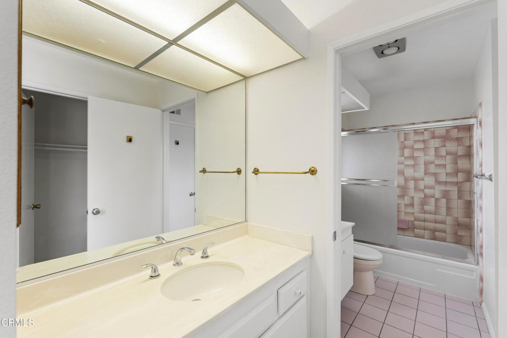 5828 Sunny Vista Avenue Property Photo 30
