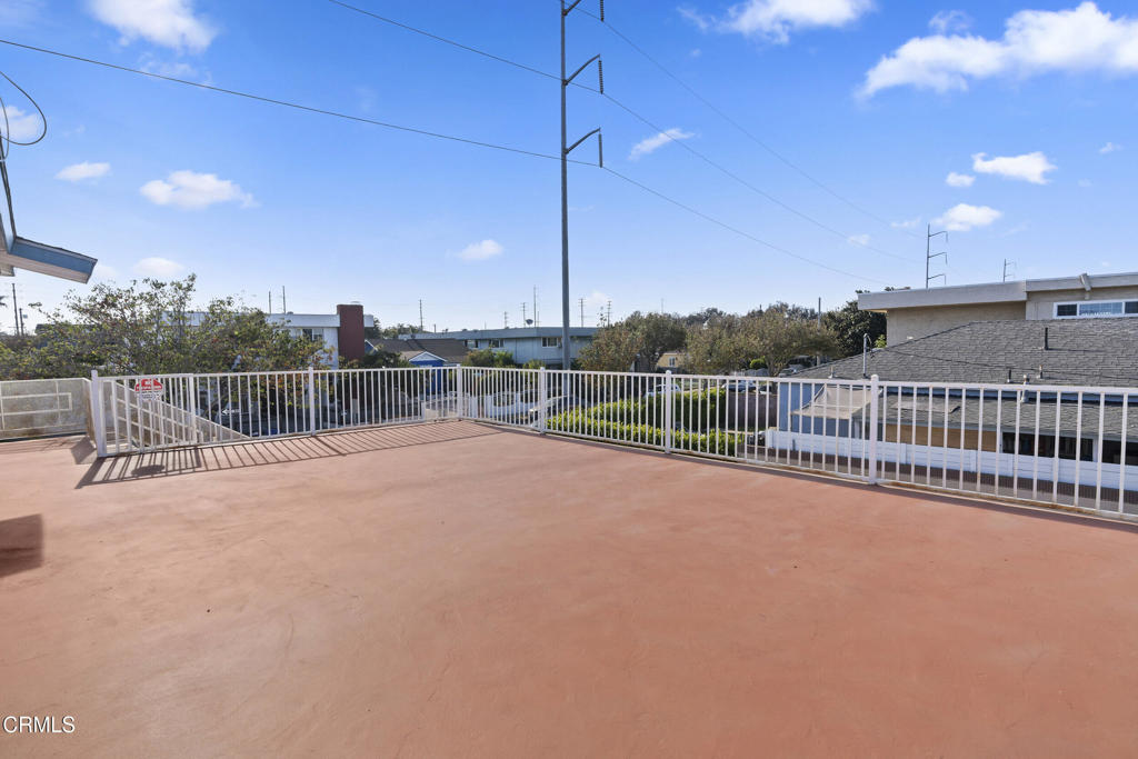 11538 Eucalyptus Avenue Property Photo 6