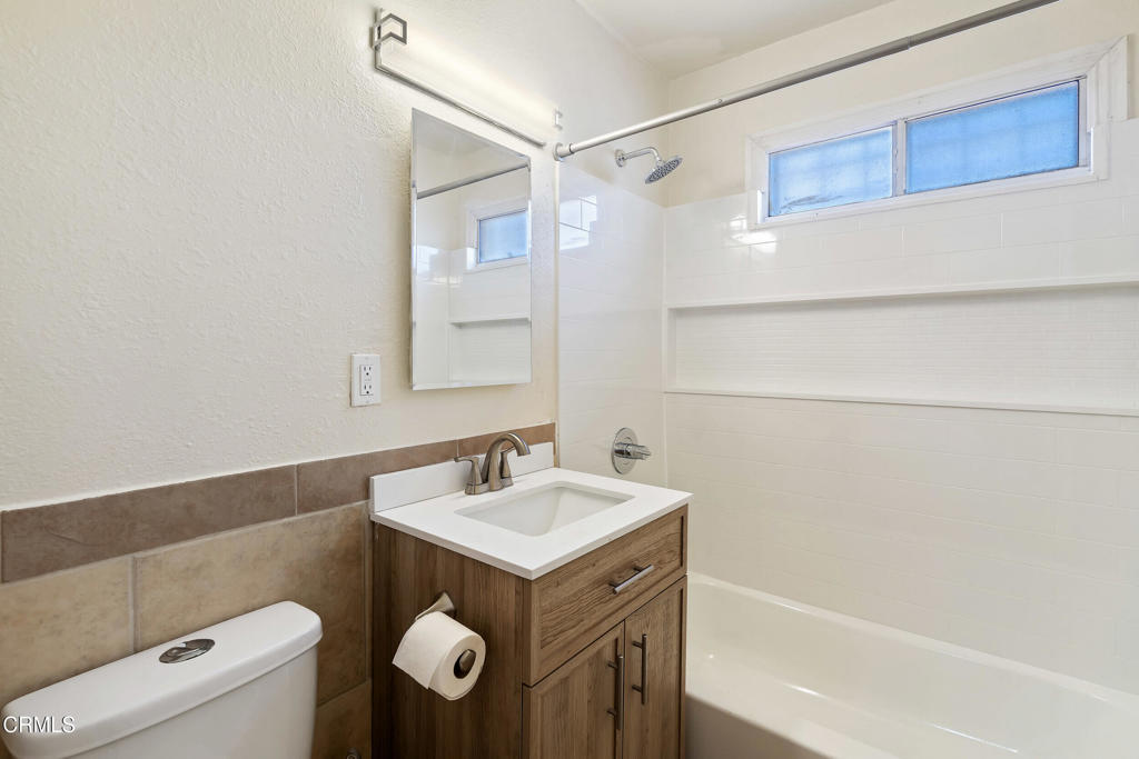 11538 Eucalyptus Avenue Property Photo 12