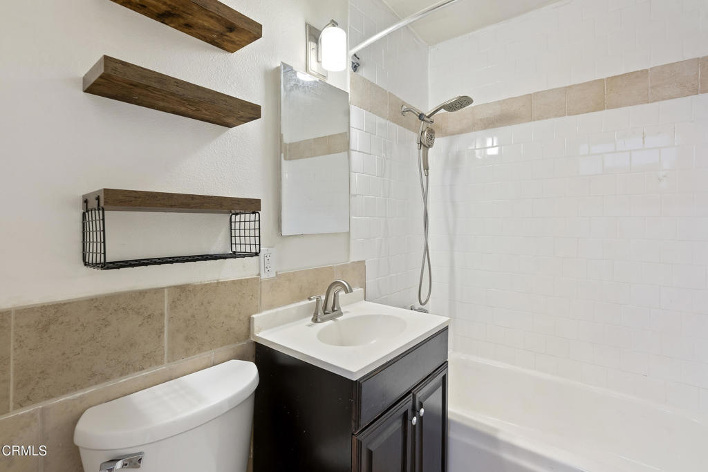 11538 Eucalyptus Avenue Property Photo 21