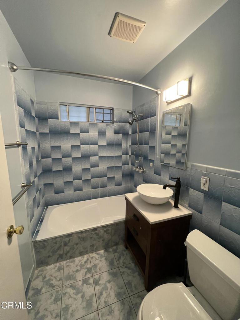 11538 Eucalyptus Avenue Property Photo 33