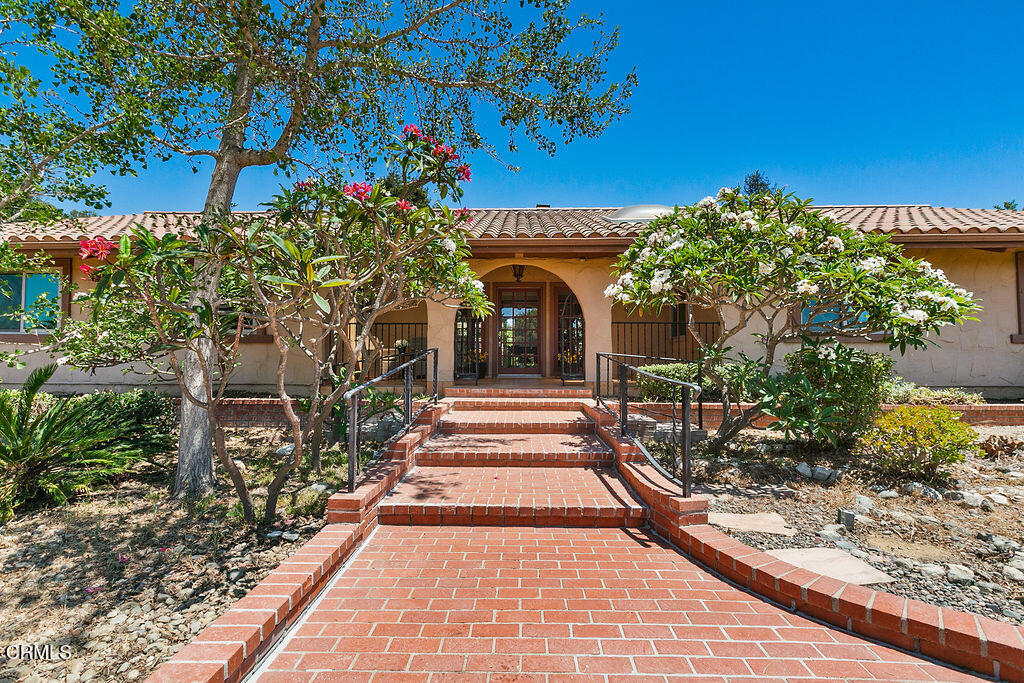 567 N Avocado Place Property Photo