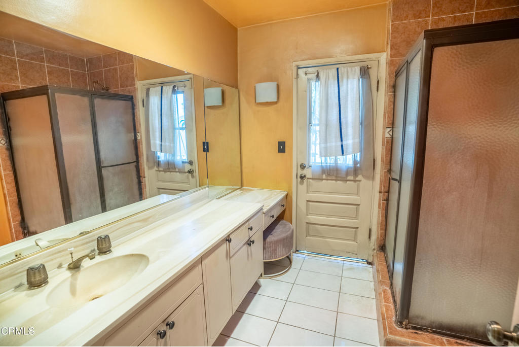 7511 Shoup Avenue Property Photo 16