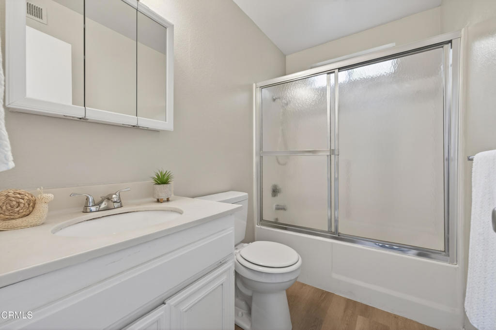 360 Melrose Drive Property Photo 12