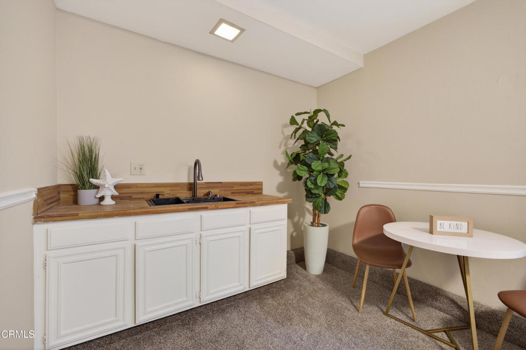 360 Melrose Drive Property Photo 17