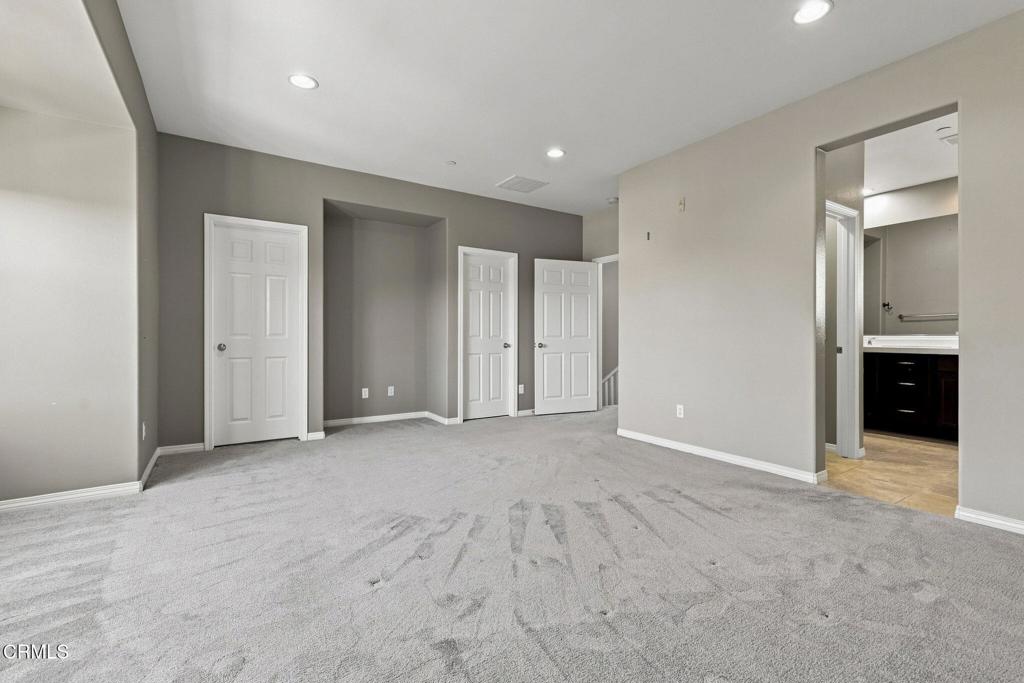 3141 N Oxnard Boulevard Property Photo 29