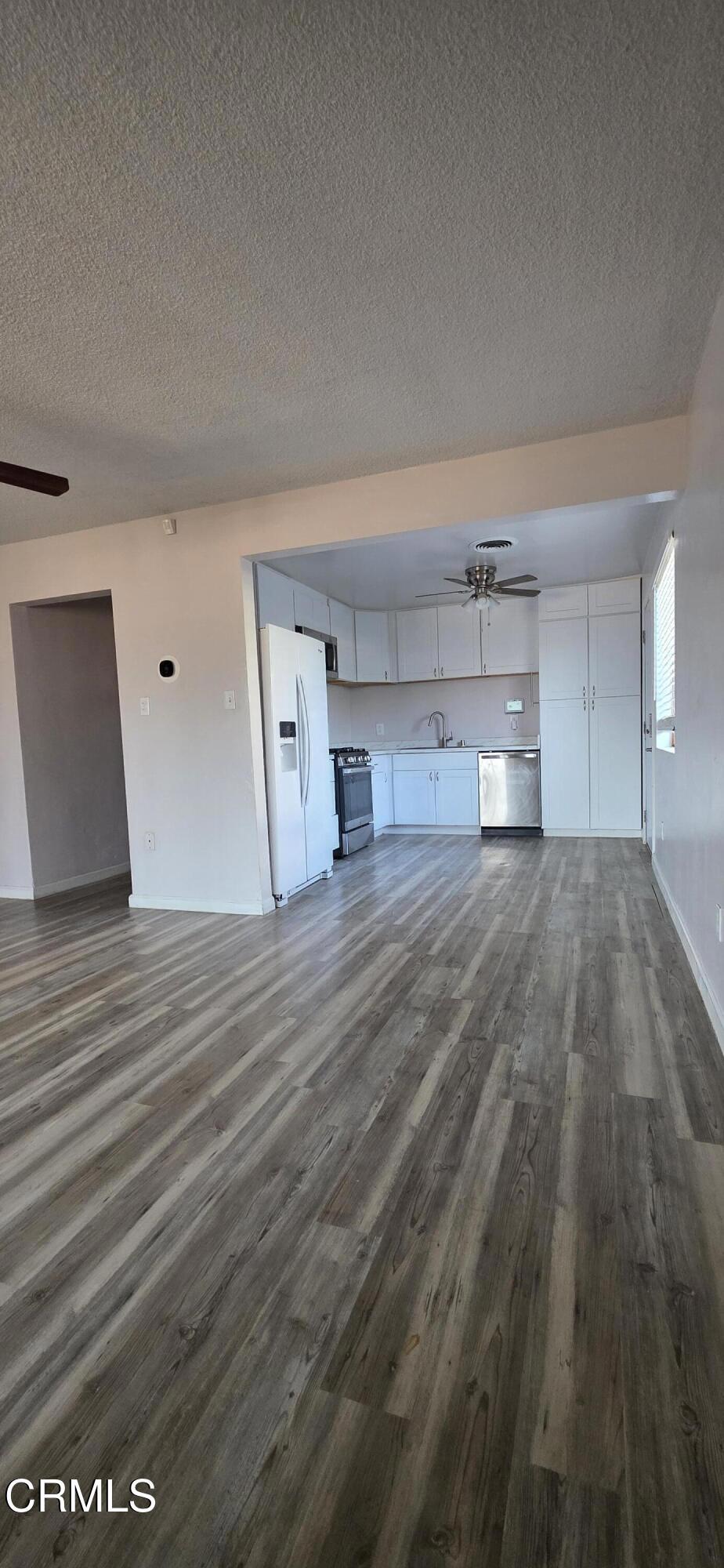423 Helen Way Property Photo 5