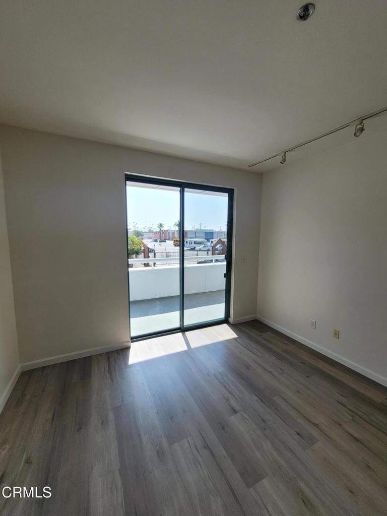 865 S B Street # A-1 Property Photo 32