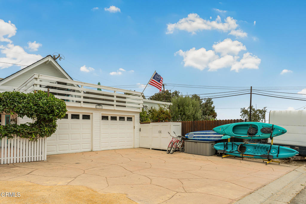345 Hollywood Boulevard Property Photo 22