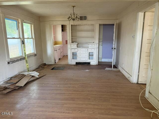1039 Park Street Property Photo 6