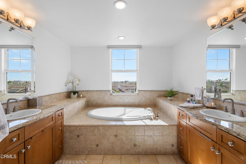 1560 Seabridge Lane Property Photo 17