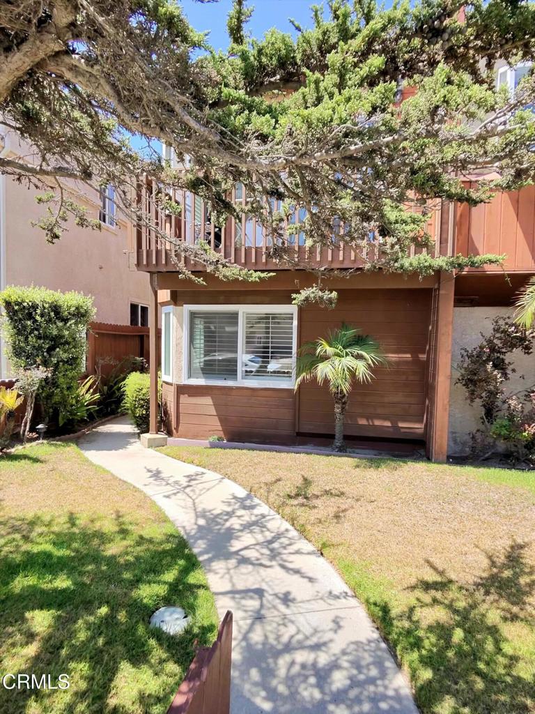 5121 Neptune Square Property Photo 2