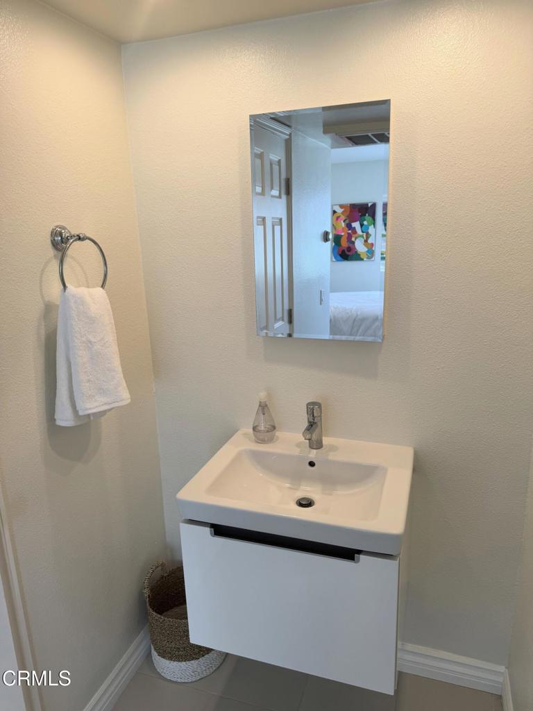 5121 Neptune Square Property Photo 8