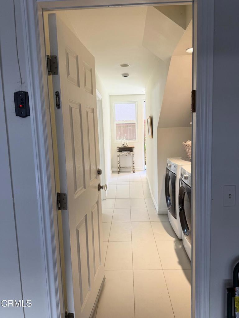 5121 Neptune Square Property Photo 12