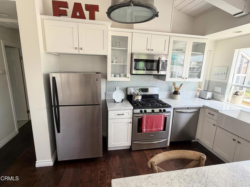 5121 Neptune Square Property Photo 18