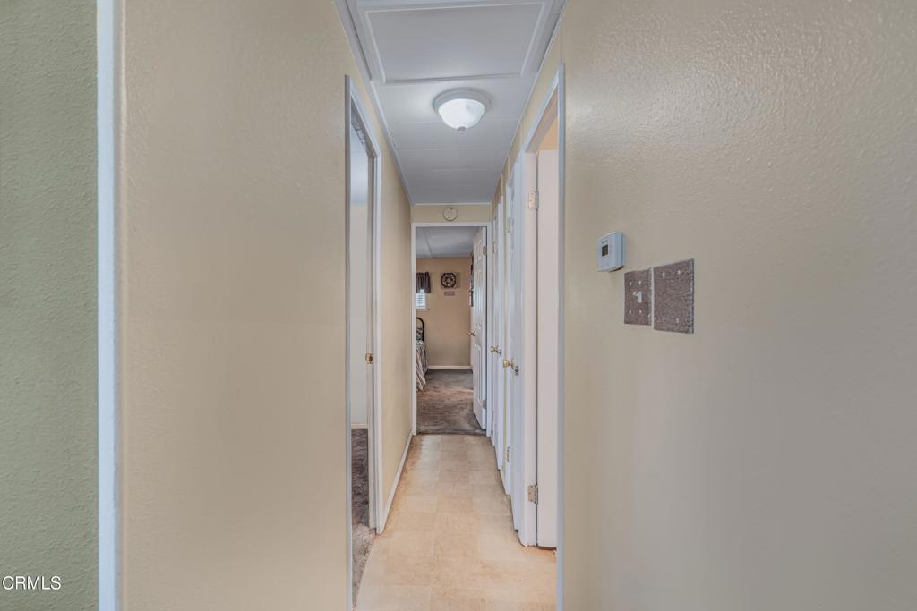 5 Robertson Way 5 Property Photo 11