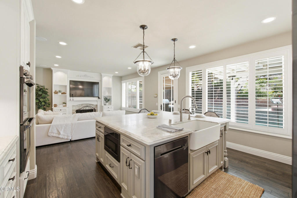 1143 Via Carranza Property Photo 6