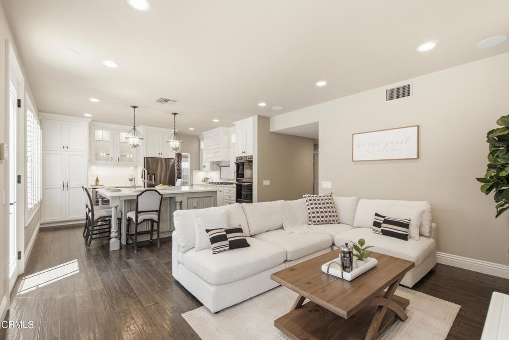 1143 Via Carranza Property Photo 11