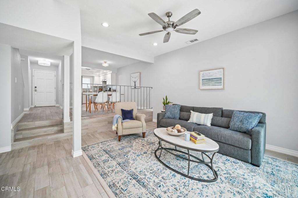 5524 Driftwood Street Property Photo 13