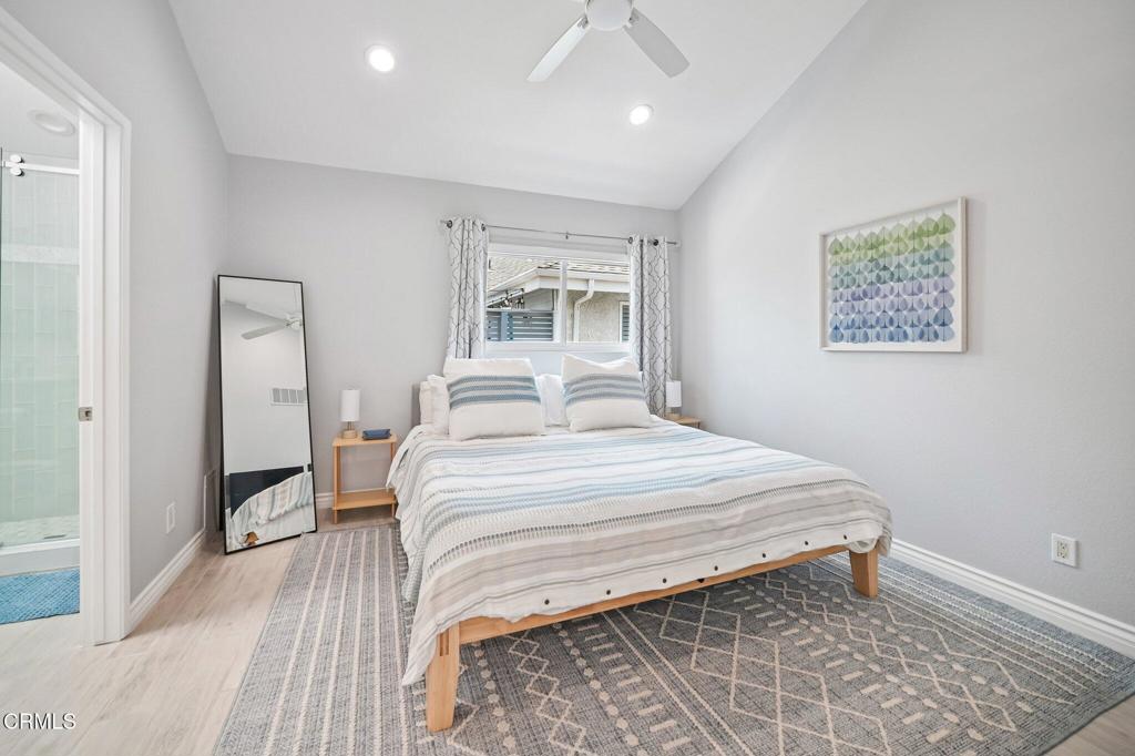 5524 Driftwood Street Property Photo 15