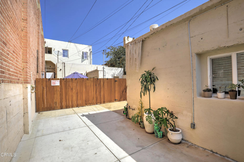 824 E Main Street Property Photo 11