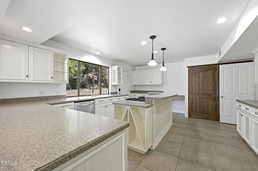 11370 Brainard Avenue Property Photo 15