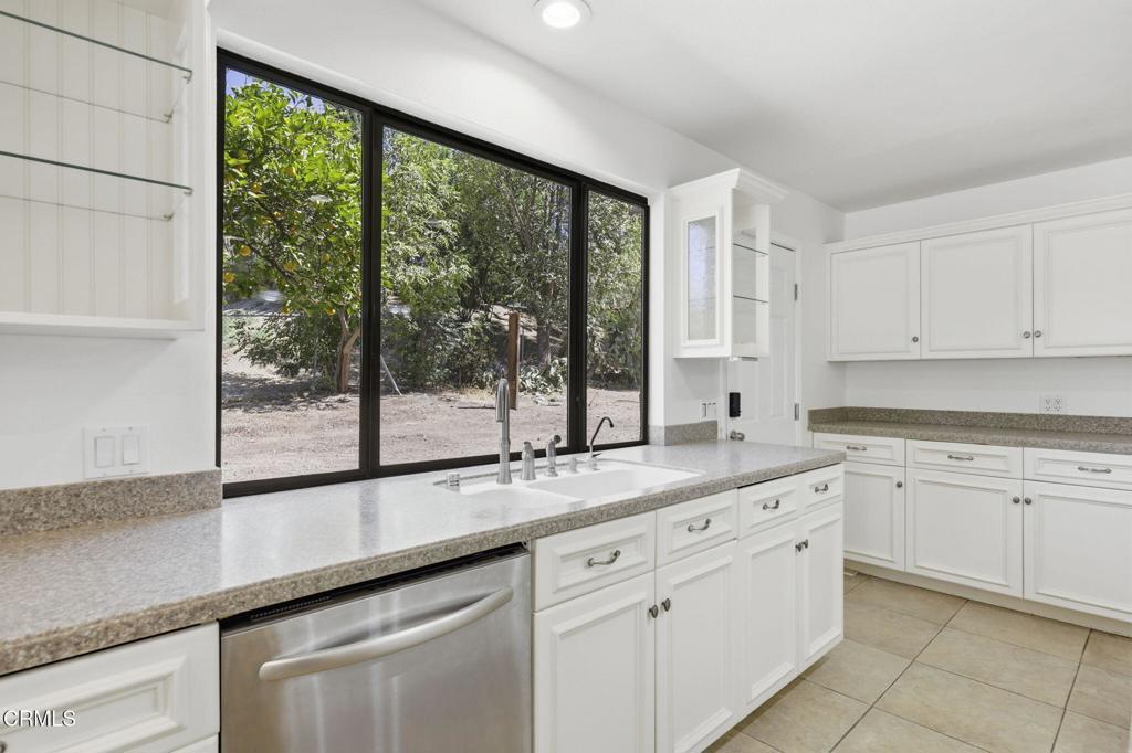 11370 Brainard Avenue Property Photo 16