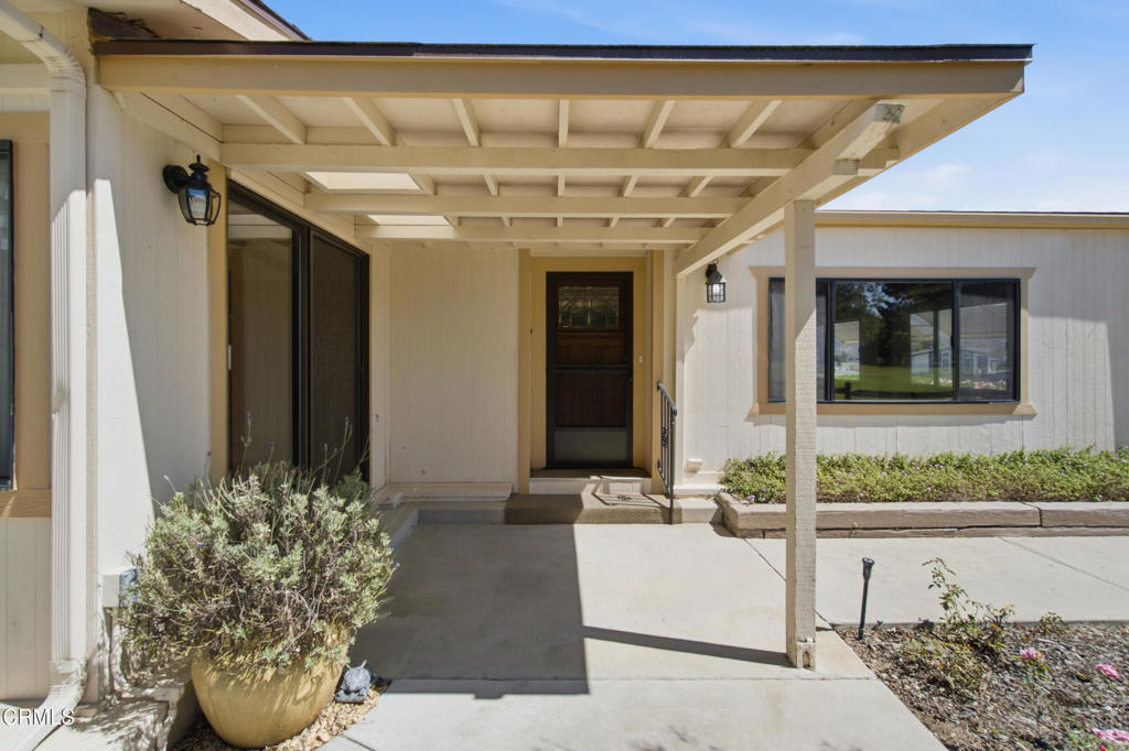 975 W Telegraph Road 26 Property Photo 6