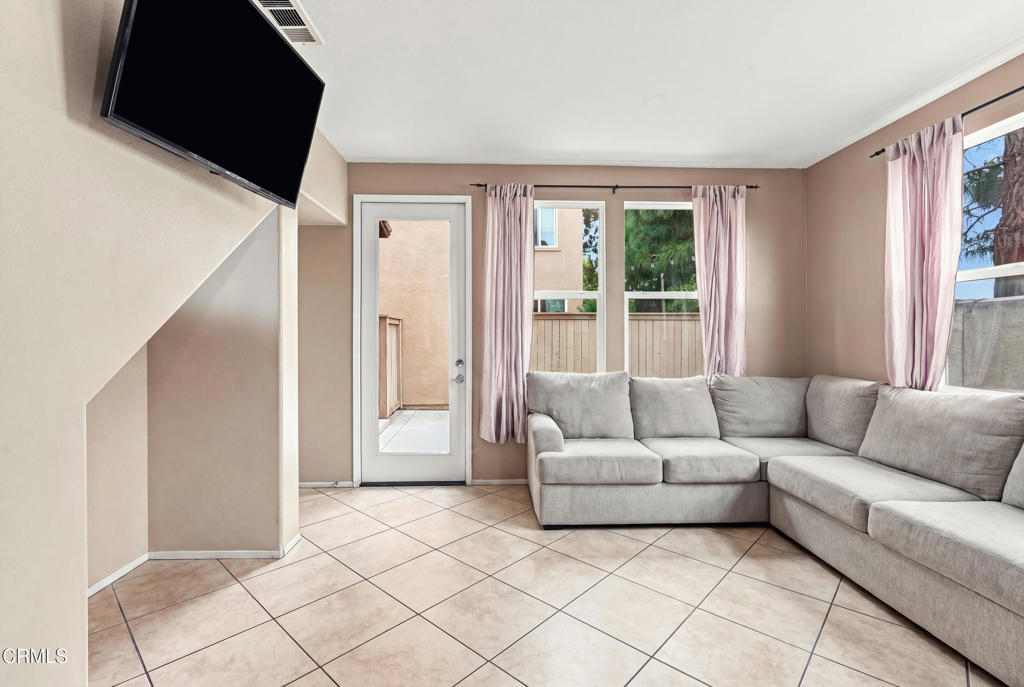 1143 Ambrosia Street Property Photo 5