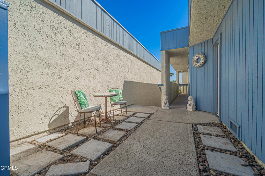 144 Seaspray Way Property Photo 3