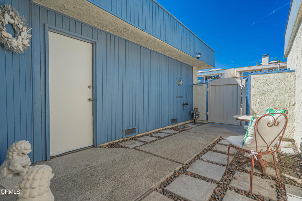 144 Seaspray Way Property Photo 4