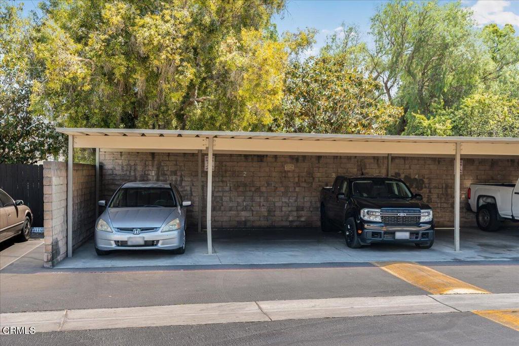 202 S Steckel Drive Property Photo 13