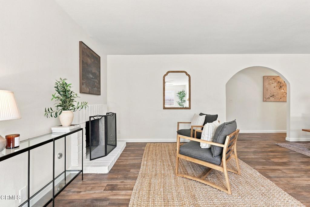 575 E Thomas Street Property Photo 8