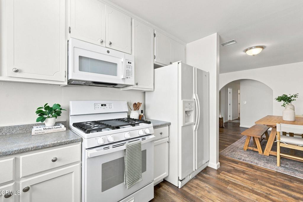 575 E Thomas Street Property Photo 12